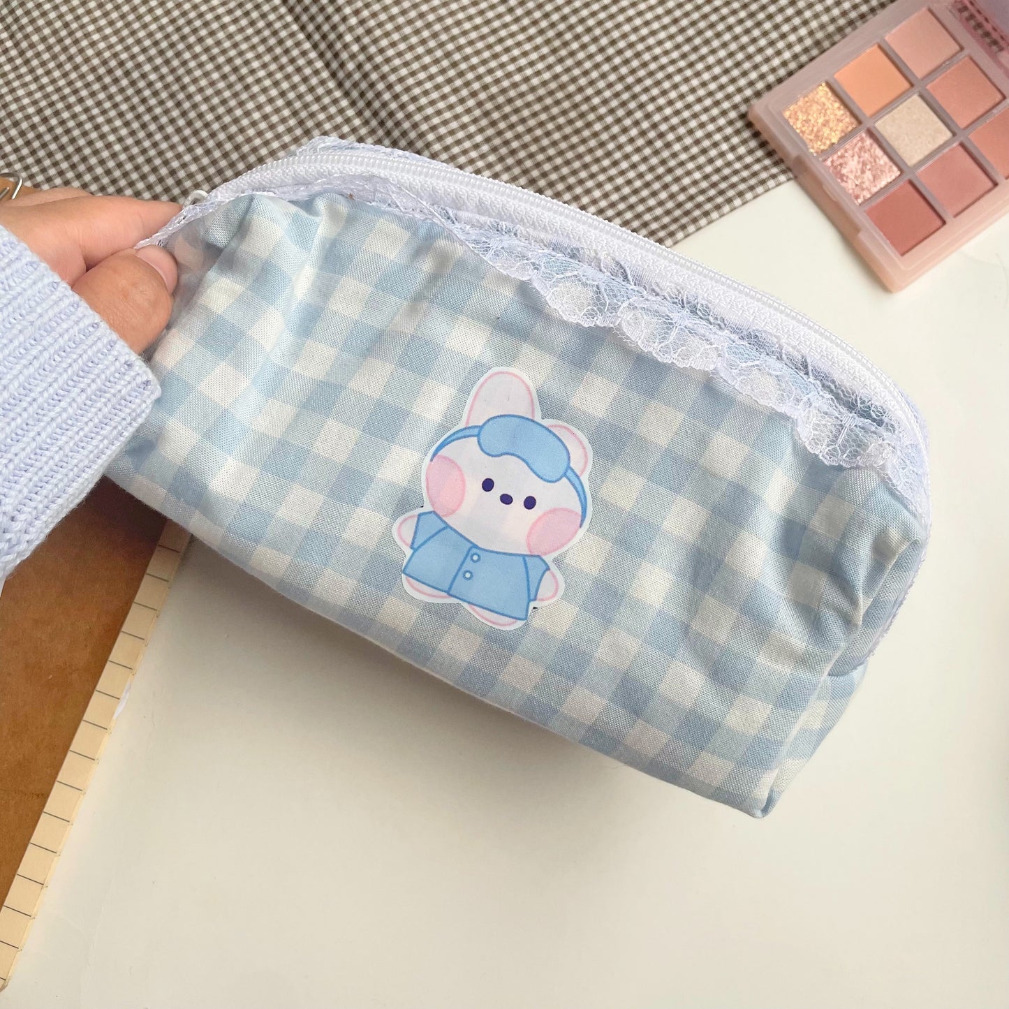 BT21 pouch