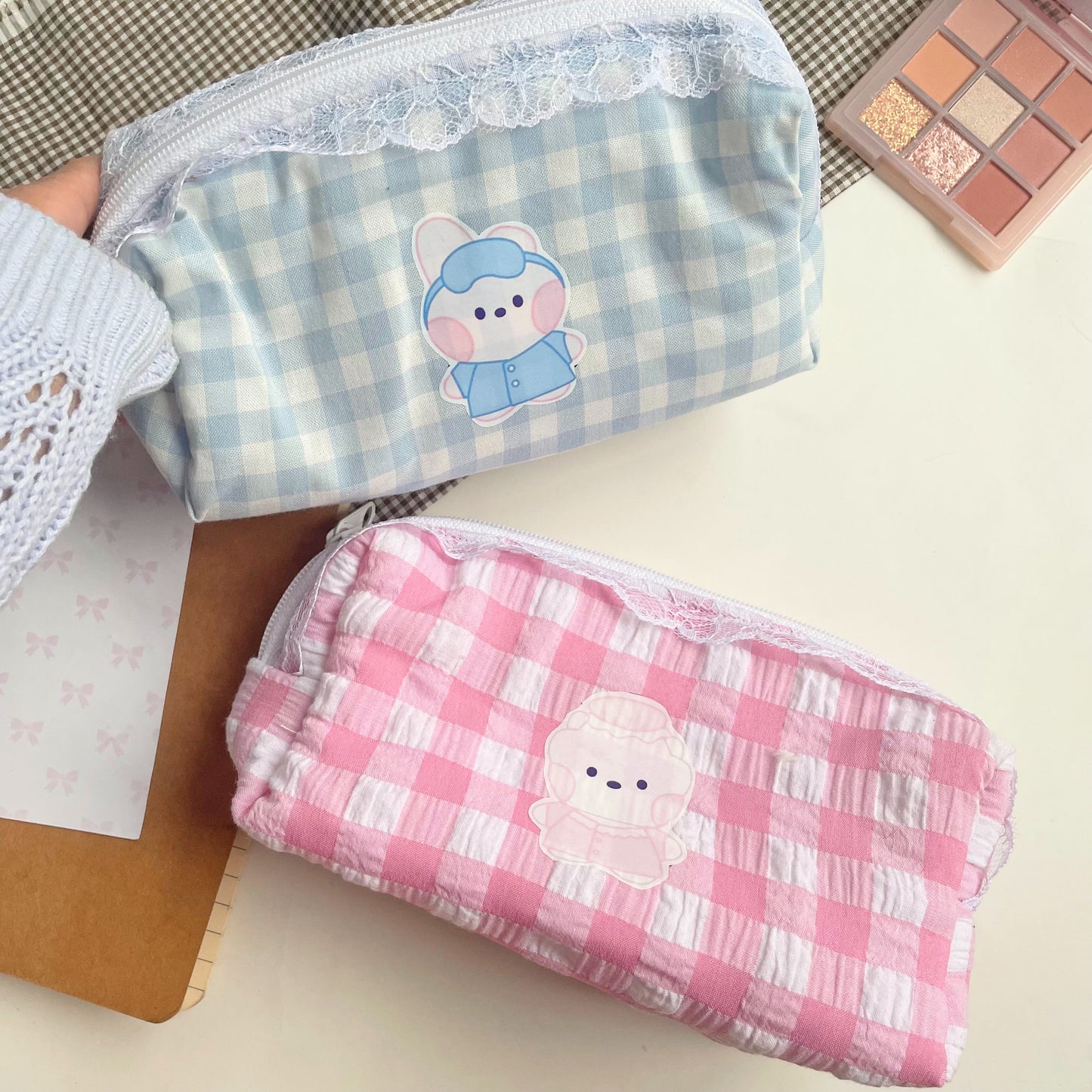 BT21 pouch