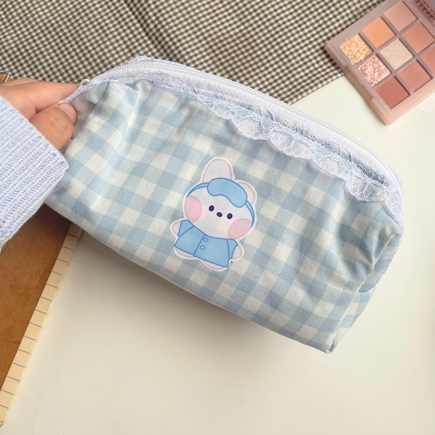 BT21 pouch