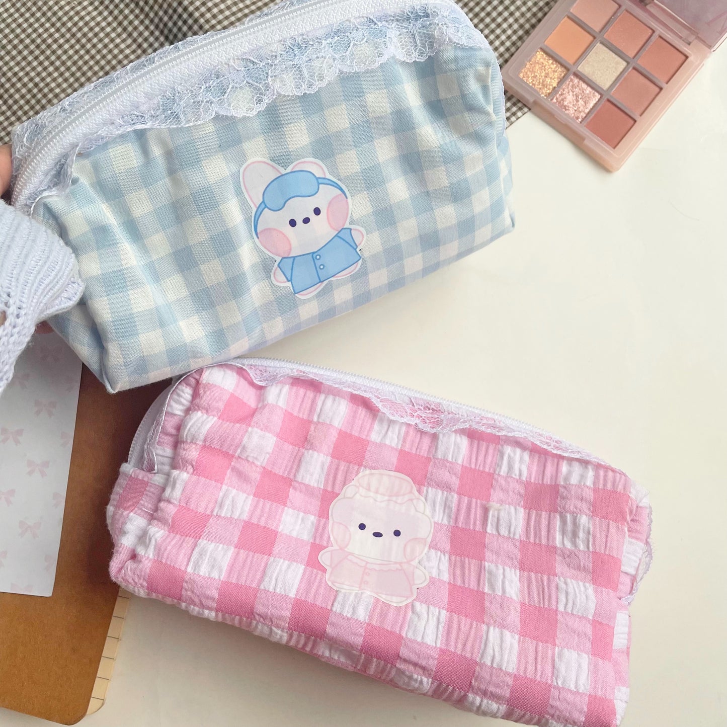 BT21 pouch