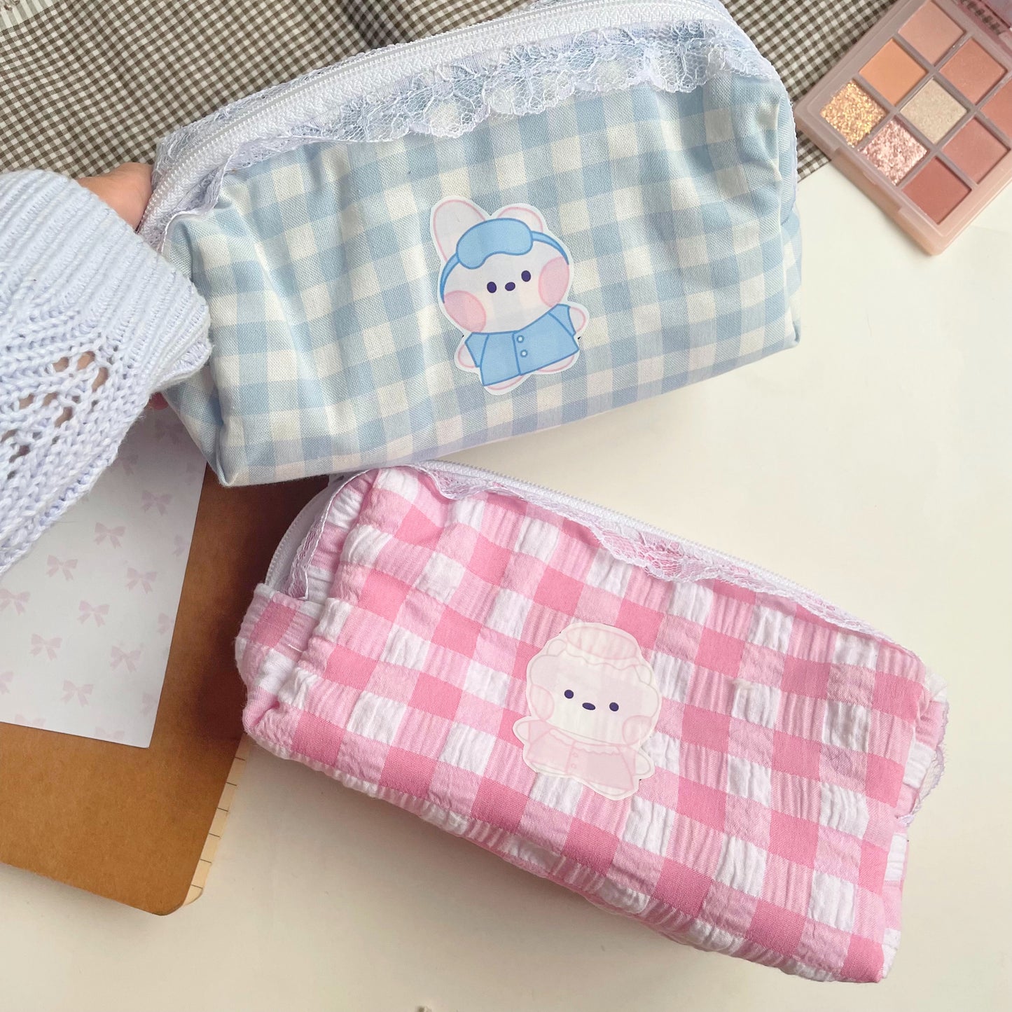 BT21 pouch