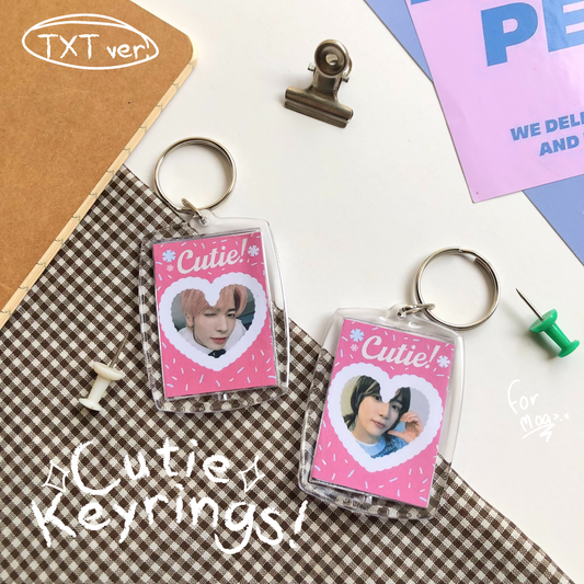 Cutie keyrings TXT